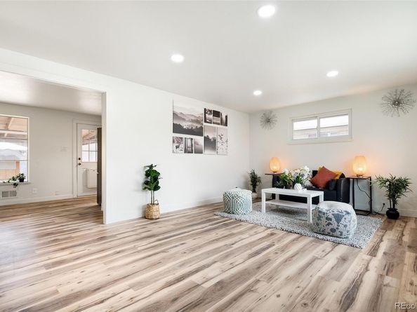 556 Empire Street, Aurora CO 80010