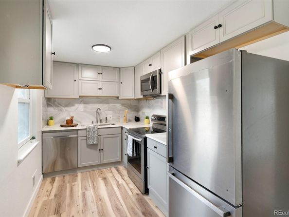 556 Empire Street, Aurora CO 80010