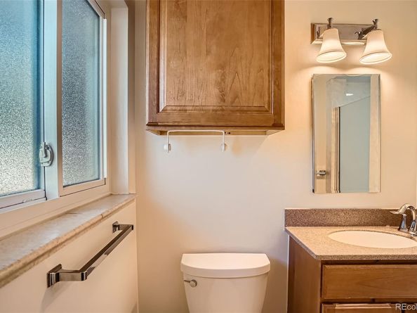 135 Dover Street, Lakewood CO 80226