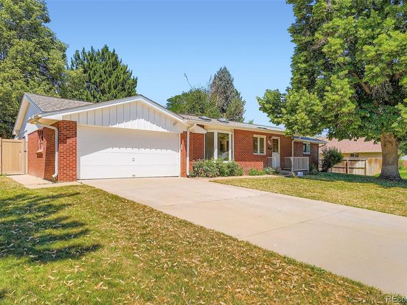 135 Dover Street, Lakewood CO 80226
