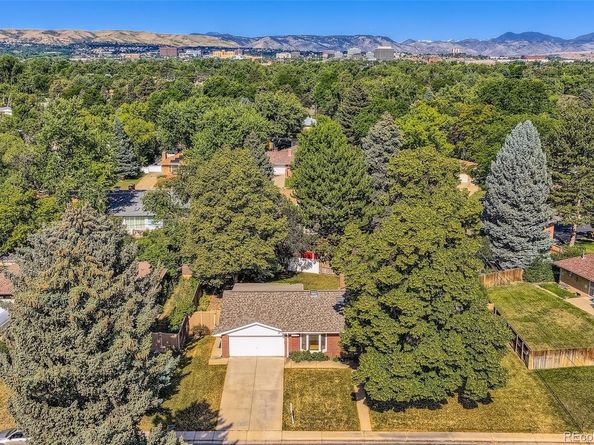 135 Dover Street, Lakewood CO 80226