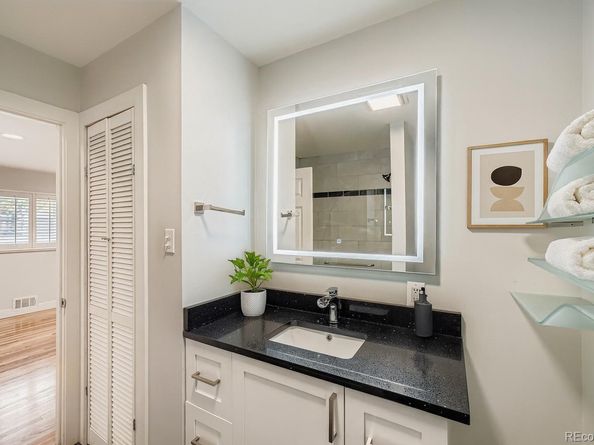 3565 S Holly Street, Denver CO 80237