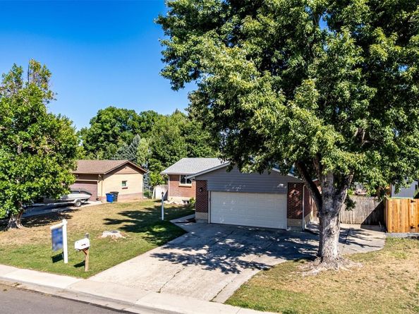 2450 Miller Street, Lakewood CO 80215
