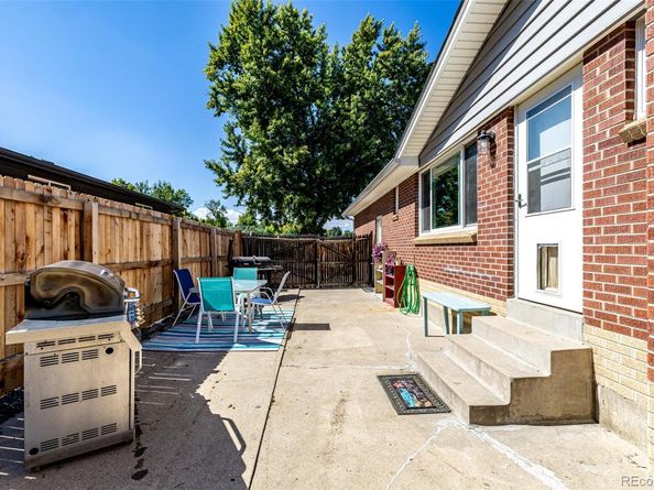 2450 Miller Street, Lakewood CO 80215