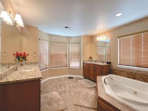 6035 S Paris Street, Englewood CO 80111