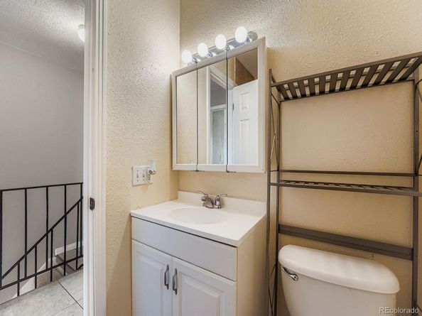 15747 E 13th Place, Aurora CO 80011