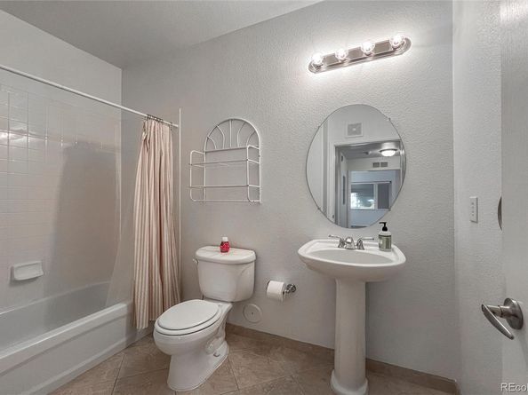 2239 Calais Drive 11E, Longmont CO 80504