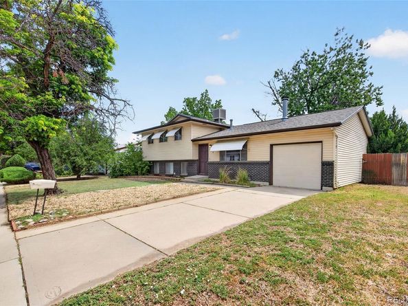 446 S Lima Circle, Aurora CO 80012