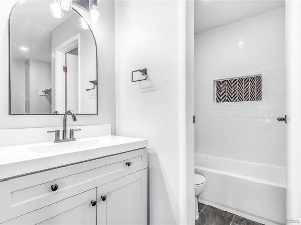 1050 S Monaco Parkway 23, Denver CO 80224