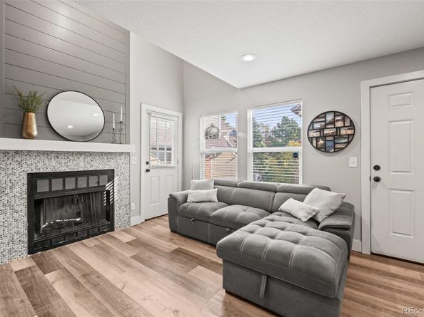 932 S Dearborn Way 11, Aurora CO 80012