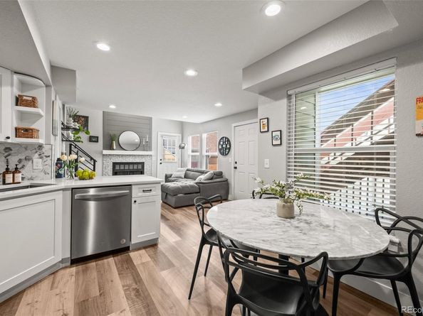 932 S Dearborn Way 11, Aurora CO 80012