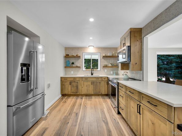 115 Hemlock Way, Broomfield CO 80020