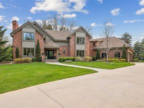 15 Mockingbird Lane, Englewood CO 80113