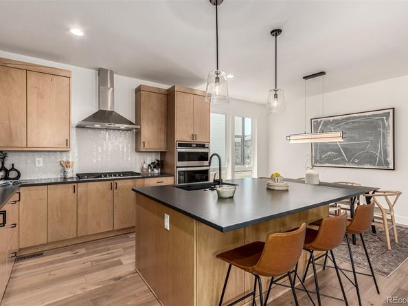 5584 Moosehead Circle, Longmont CO 80504