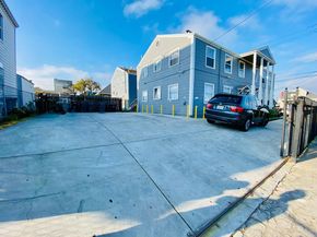 Undisclosed Address #ML81991222, Oakland CA 94606