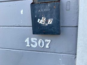 Undisclosed Address #ML81991222, Oakland CA 94606