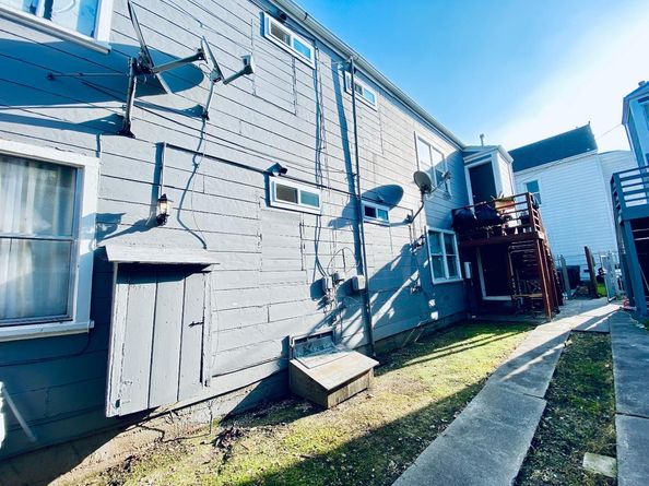 Undisclosed Address #ML81991222, Oakland CA 94606