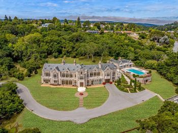 490 Las Pulgas Drive