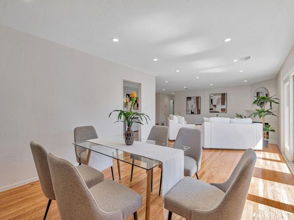 1139 Cuesta Drive, Mountain View CA 94040