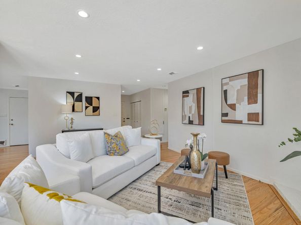 1139 Cuesta Drive, Mountain View CA 94040