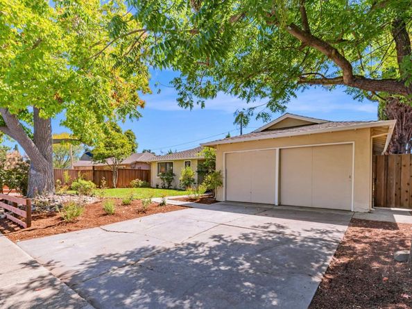 1139 Cuesta Drive, Mountain View CA 94040