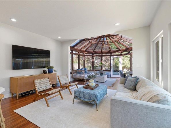 1860 Leigh Avenue, San Jose CA 95125