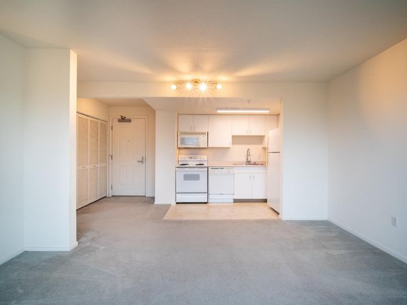 8200 Oceanview Terrace 412, San Francisco CA 94132