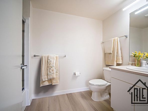 8200 Oceanview Terrace 412, San Francisco CA 94132