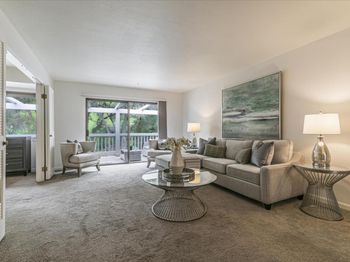 5189 Cribari Hills