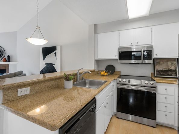 39199 Guardino Drive 371, Fremont CA 94538