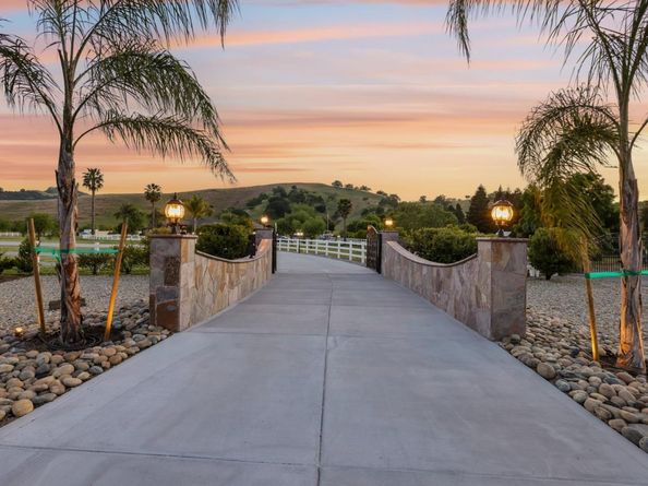 12755 Santa Teresa Boulevard, San Martin CA 95046