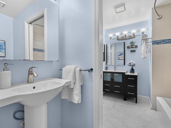 1908 Magdalena Circle 59, Santa Clara CA 95051