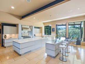 Undisclosed Address #ML82038799, Los Altos Hills CA 94022