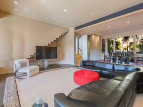 Undisclosed Address #ML82038799, Los Altos Hills CA 94022