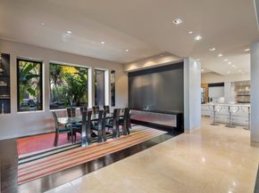 Undisclosed Address #ML82038799, Los Altos Hills CA 94022