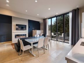 Undisclosed Address #ML82038799, Los Altos Hills CA 94022