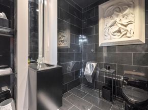 Undisclosed Address #ML82038799, Los Altos Hills CA 94022