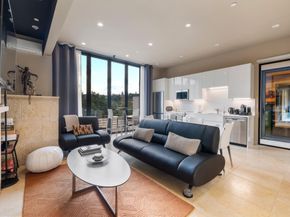 Undisclosed Address #ML82038799, Los Altos Hills CA 94022