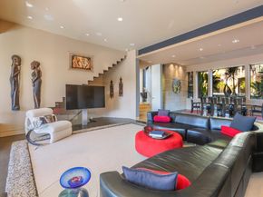 Undisclosed Address #ML82038799, Los Altos Hills CA 94022