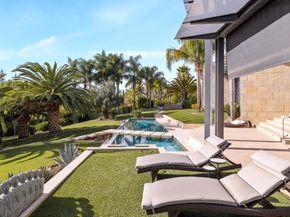 Undisclosed Address #ML82038799, Los Altos Hills CA 94022