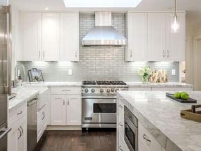 39 Victoria Road, Burlingame CA 94010