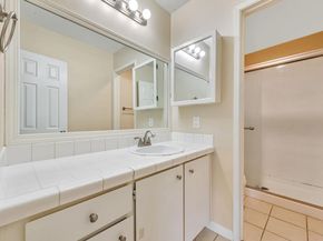 121 Buckingham Drive 25, Santa Clara CA 95051