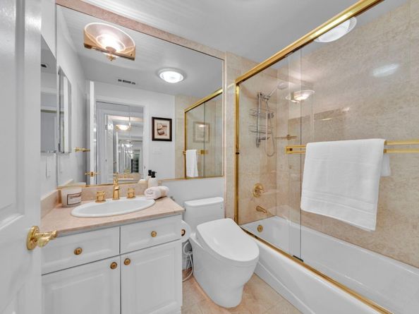153 N San Mateo Drive 106, San Mateo CA 94401