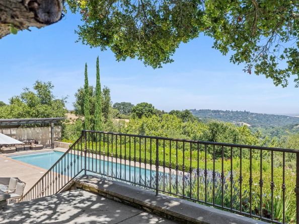 7 Redberry Ridge, Portola Valley CA 94028