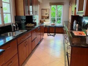 111 W 3rd Avenue 201, San Mateo CA 94402