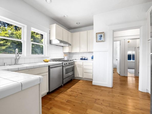 1124 Laurel Street, Santa Cruz CA 95060