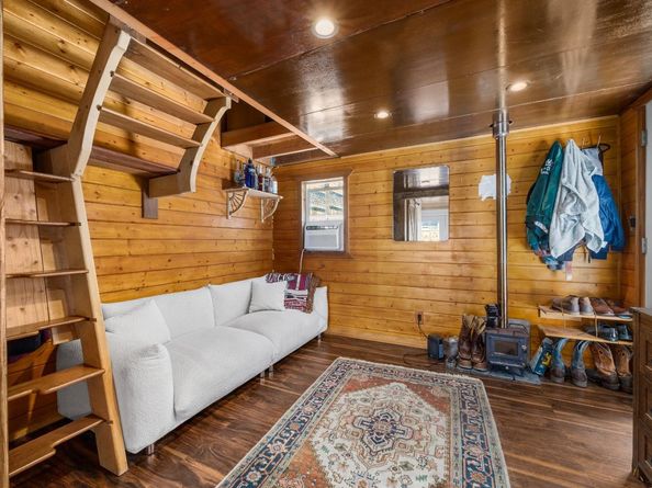 1124 Laurel Street, Santa Cruz CA 95060