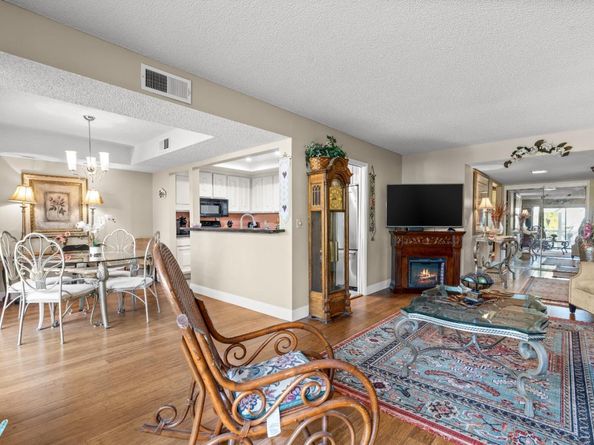 5437 Cribari Green, San Jose CA 95135