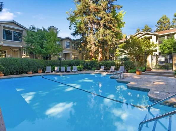 983 La Mesa Terrace C, Sunnyvale CA 94086