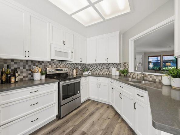 983 La Mesa Terrace C, Sunnyvale CA 94086